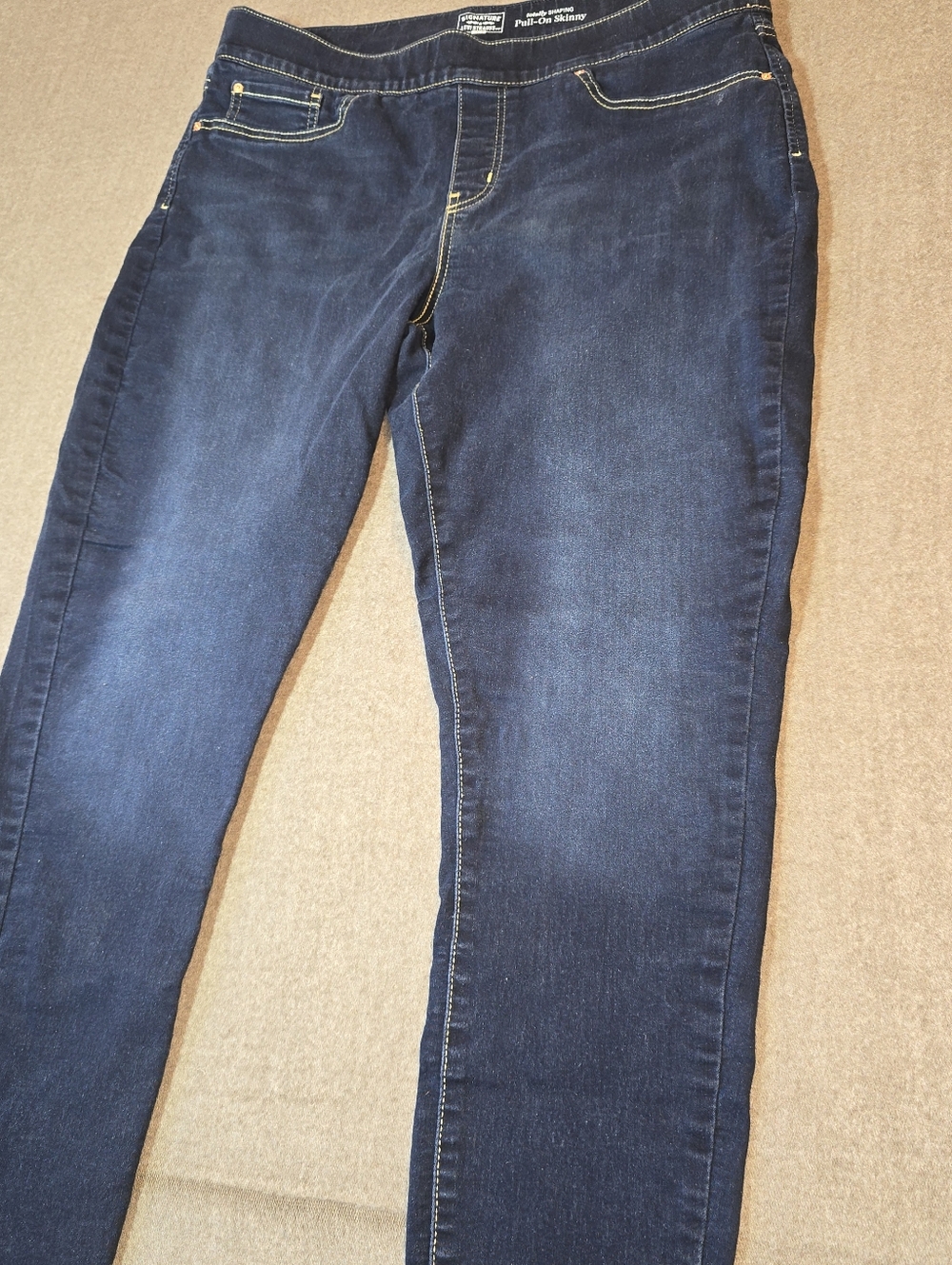 Levis Signature Pull-On Skinny Women Jeans - Dark Blue Size 18